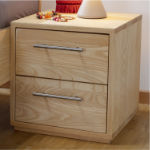 2 Nachttische mit je 2 Schubladen